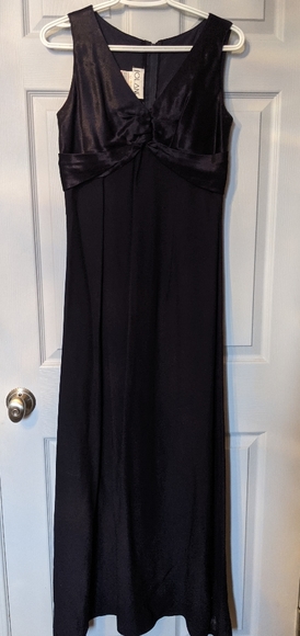Long dark navy dress with shawl - Picture 1 of 4